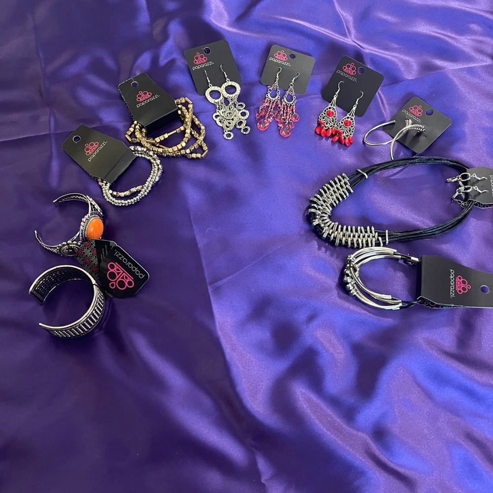 10 pieces of jewelry🥰